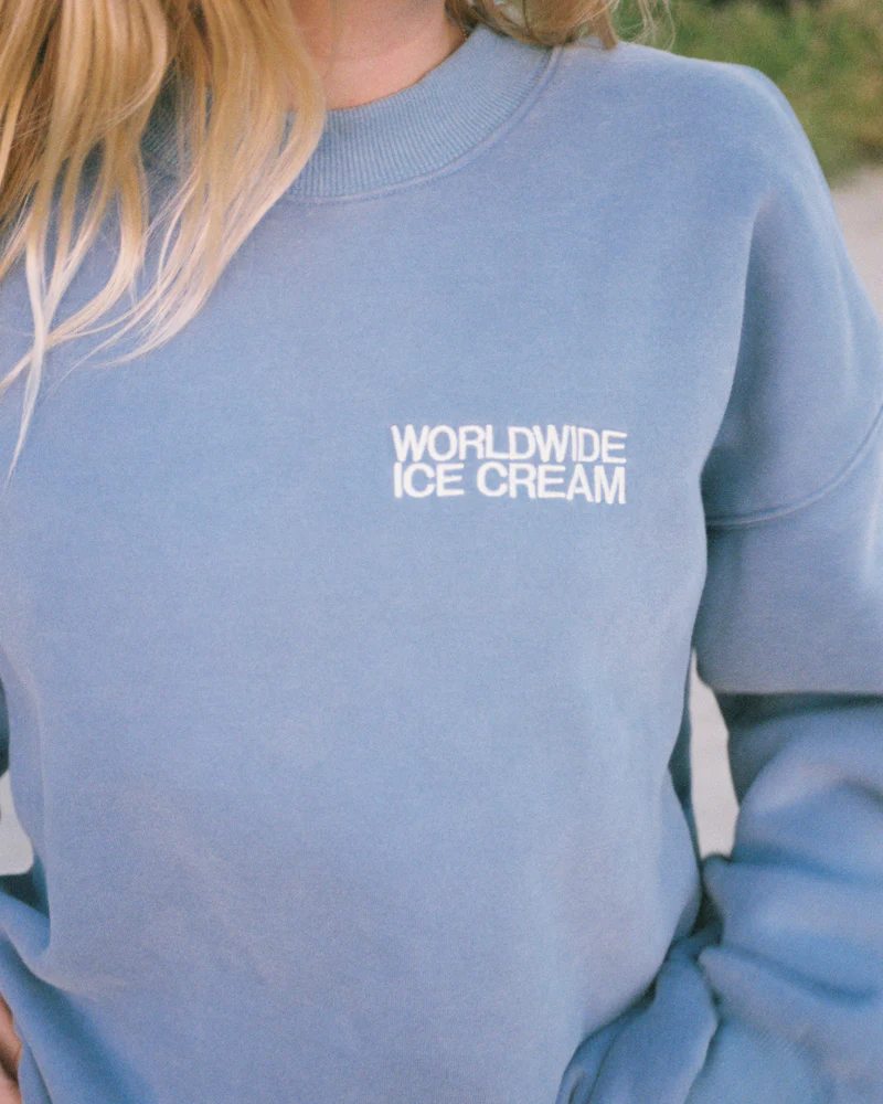 Dandy-ice-cream-crewneck-in-blue-1.webp